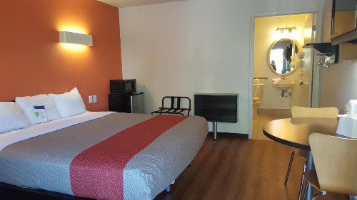 Motel 6-Columbus OH - OSU - image 44