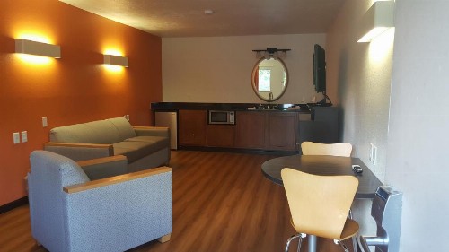 Motel 6-Columbus OH - OSU - image 47