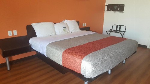 Motel 6-Columbus OH - OSU - image 49