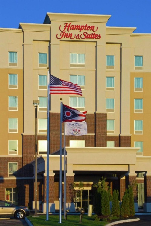 Hampton Inn & Suites Columbus/University Area - image 2