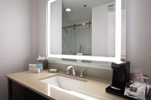 Hampton Inn & Suites Columbus/University Area - image 37