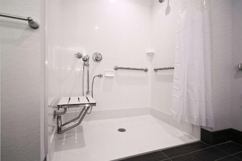 Hampton Inn & Suites Columbus/University Area - image 40