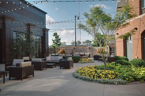 Courtyard by Marriott Columbus OSU - image 14