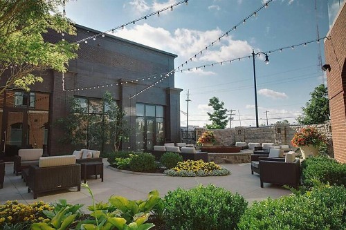Courtyard by Marriott Columbus OSU - image 9