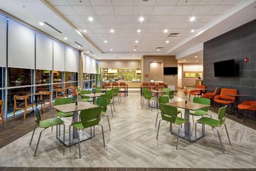 Home2 Suites By Hilton Columbus Downtown - image 10