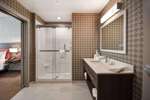 Home2 Suites By Hilton Columbus Downtown - image 22