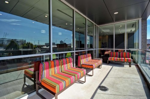 Home2 Suites By Hilton Columbus Downtown - image 3