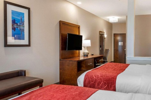Comfort Suites Columbus Airport - image 22