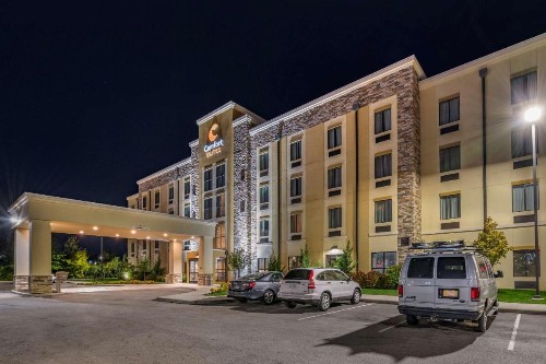 Comfort Suites Columbus Airport - image 5