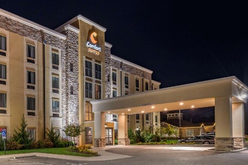 Comfort Suites Columbus Airport - image 8