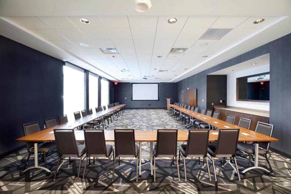 TownePlace Suites by Marriott Columbus Easton Area - image 2