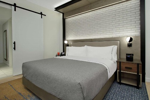 Canopy By Hilton Columbus Downtown Short North - image 32