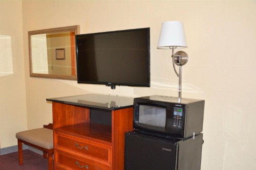 Buckeye Inn Express - image 10