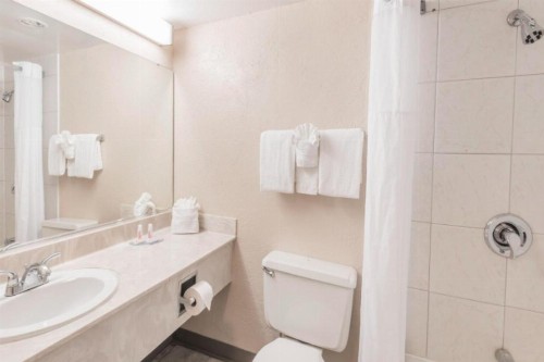 Buckeye Inn Express - image 12