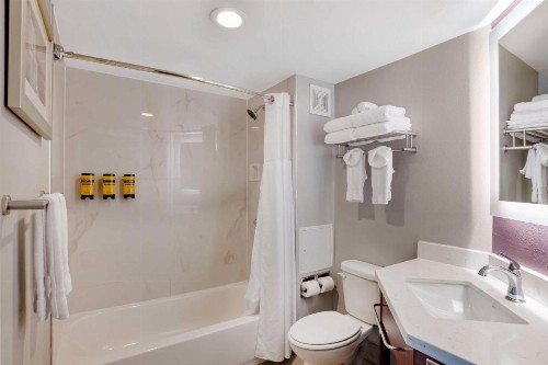 Best Western Plus Commerce Hotel - image 24