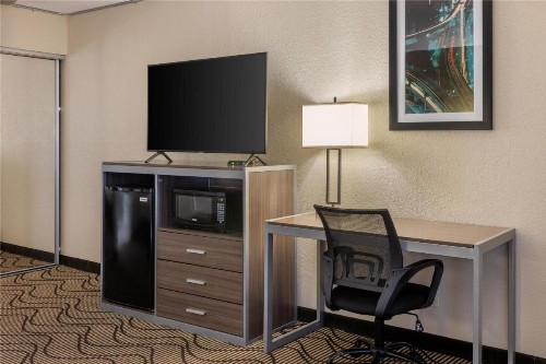 Best Western Heritage Inn - image 14