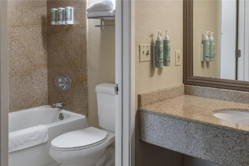 Best Western Heritage Inn - image 16