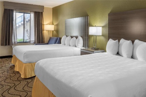 Best Western Heritage Inn - image 23
