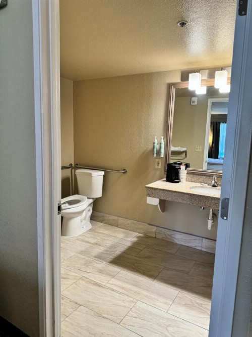 Best Western Heritage Inn - image 3