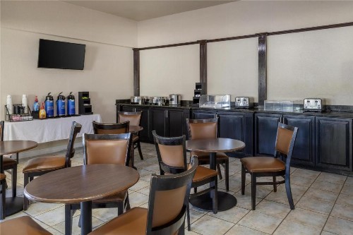 Best Western Heritage Inn - image 34