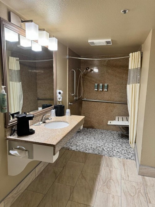 Best Western Heritage Inn - image 5