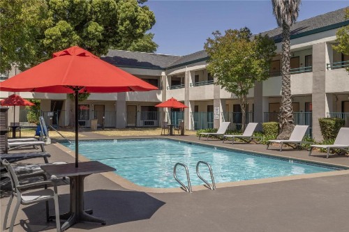 Best Western Heritage Inn - image 7