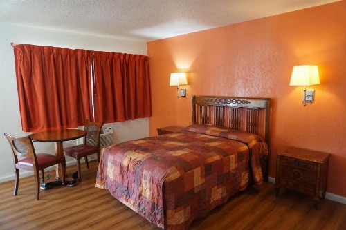 Valley Motel - image 3