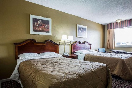 Rodeway Inn Concord - image 12