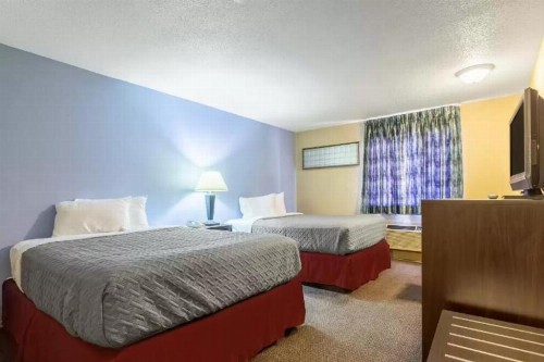Super 8 by Wyndham Concordia - image 16