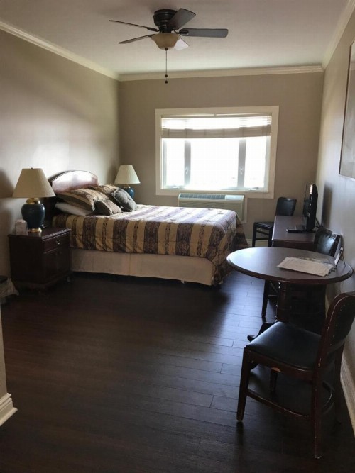 Beachcomber Inn - image 15