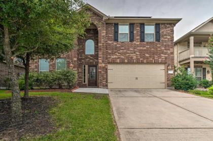 Spacious Conroe Home with Yard - 11 Mi to Lake!