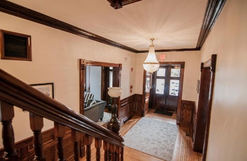 George Washington Wood Bed & Breakfast - image 3