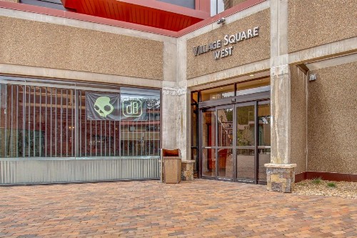 Village Square Condo #631 - image 8