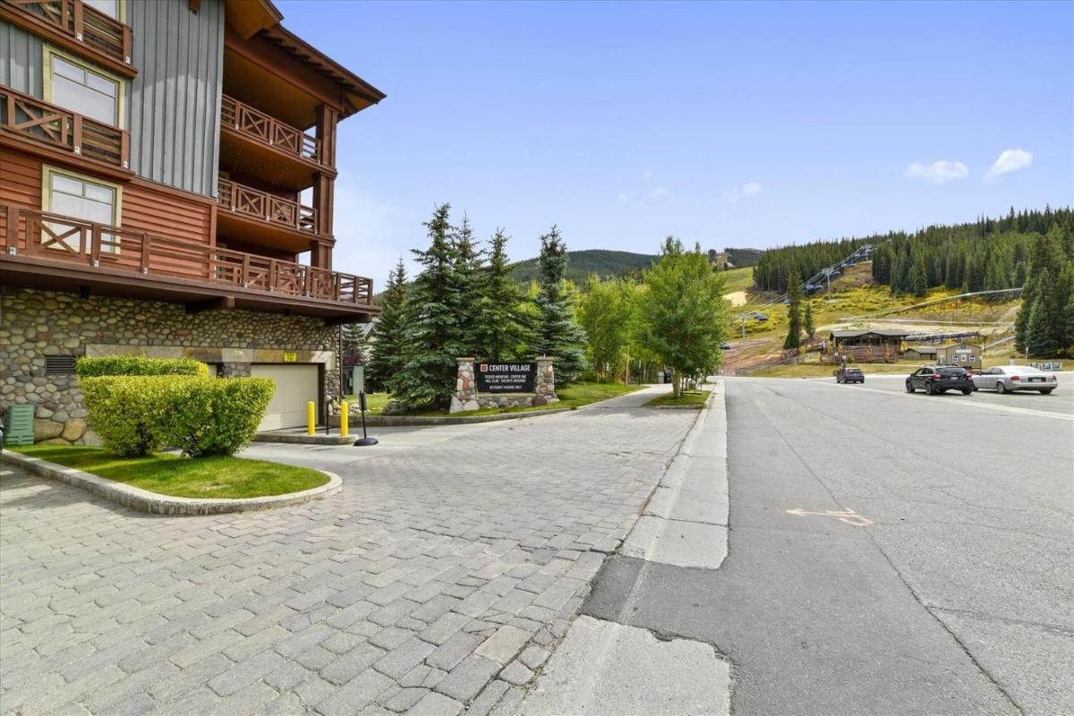 Tucker Mountain Lodge 102 Condo - main image