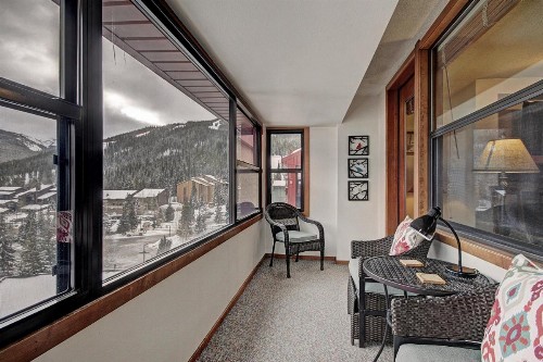 VS643 Square Condo - image 9