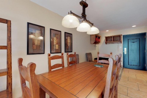 Village Square Penthouse Suite - image 12