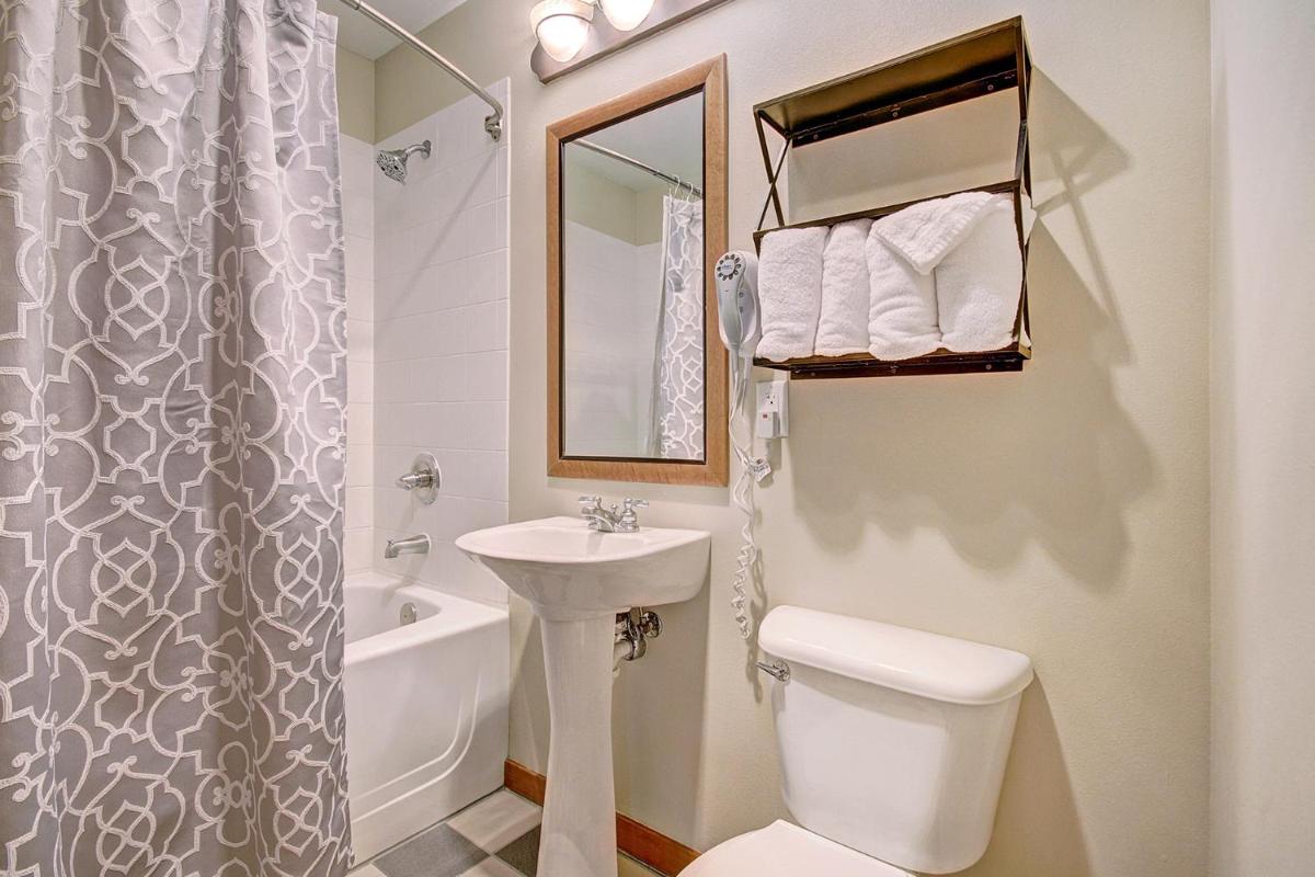 CO405 Copper One Lodge Condo - image 4