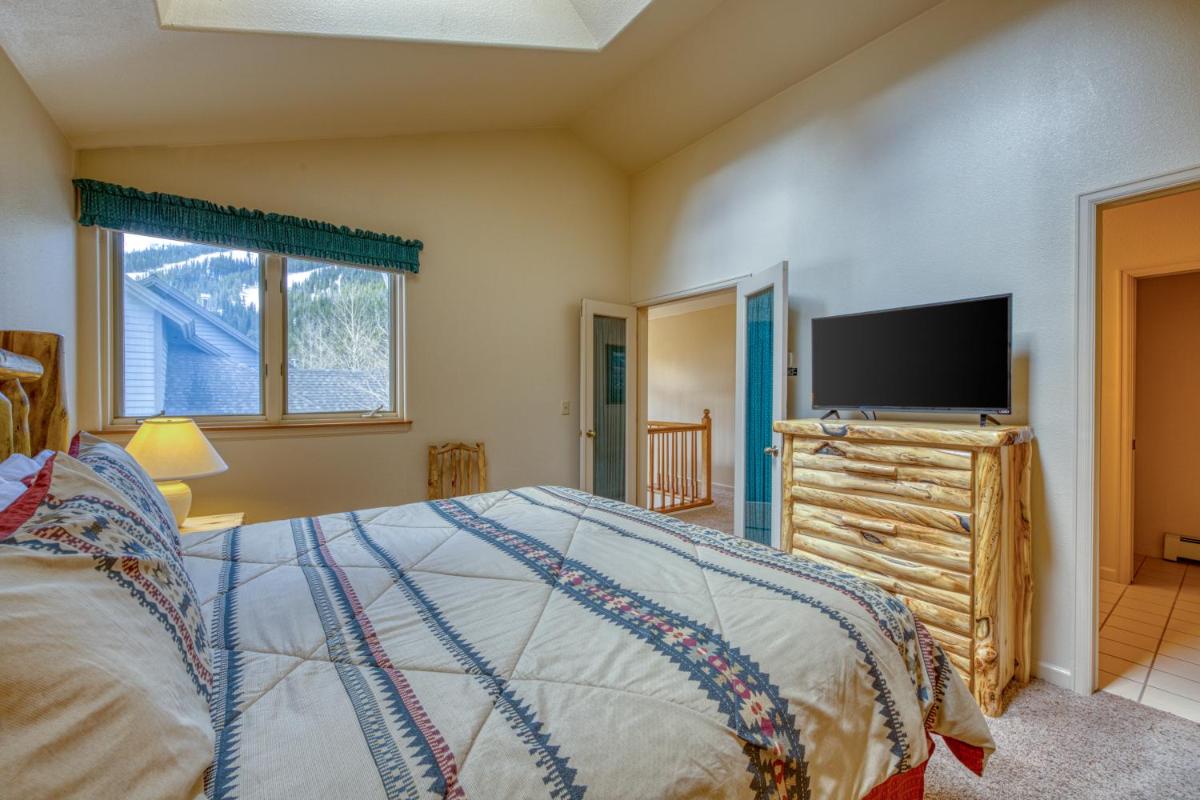 Fairway Getaway - image 7