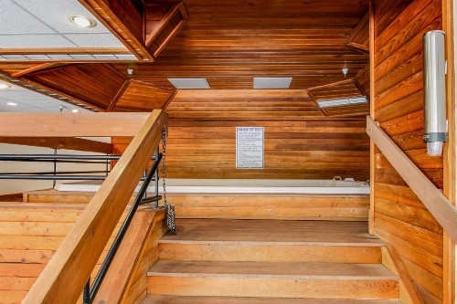 Suite in The Village - image 2