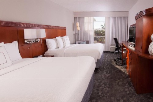 Courtyard Miami Coral Gables - image 10
