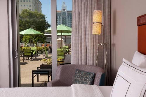 Courtyard Miami Coral Gables - image 8