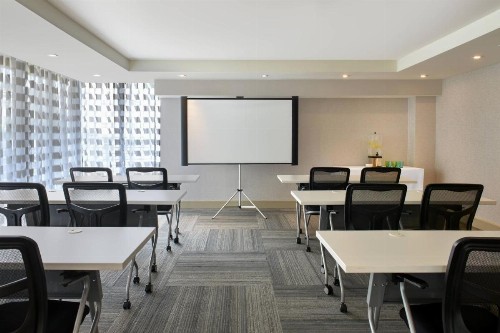Four Points by Sheraton Coral Gables - image 7