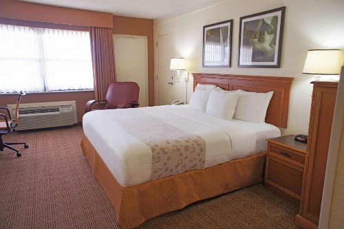 La Quinta by Wyndham Coral Springs University Dr - image 5
