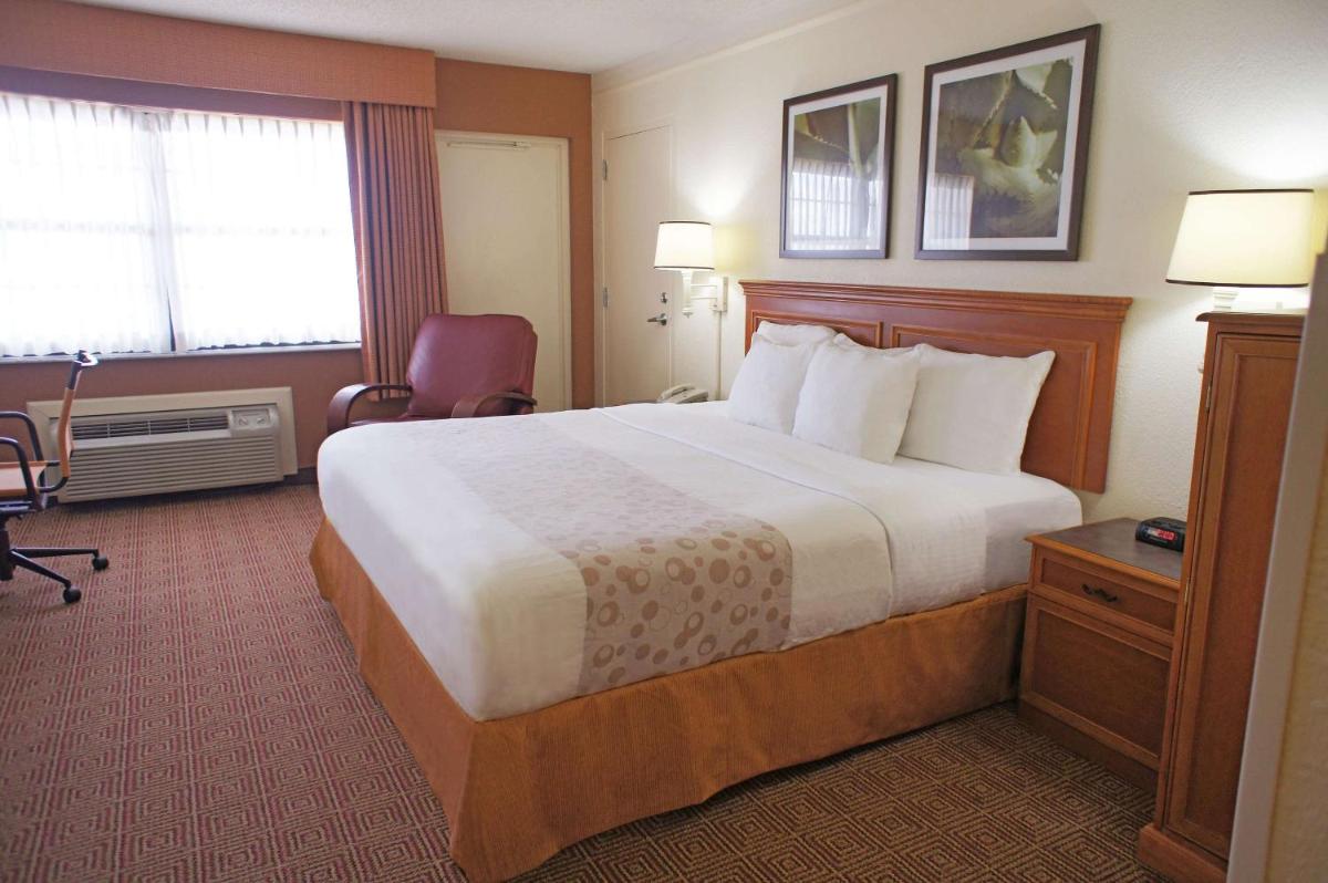 La Quinta by Wyndham Coral Springs University Dr - image 5