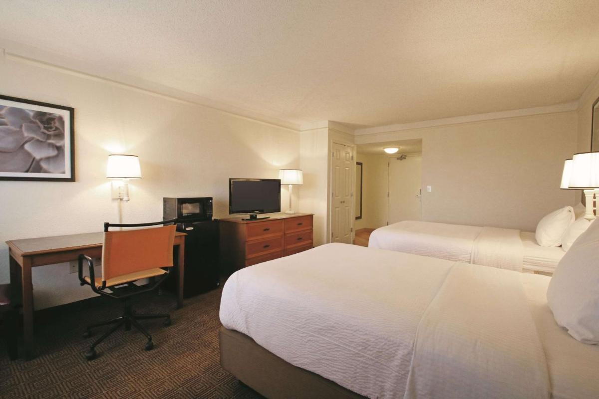La Quinta by Wyndham Coral Springs University Dr - image 6