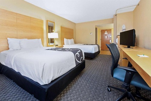 La Quinta by Wyndham Coral Springs South - image 11