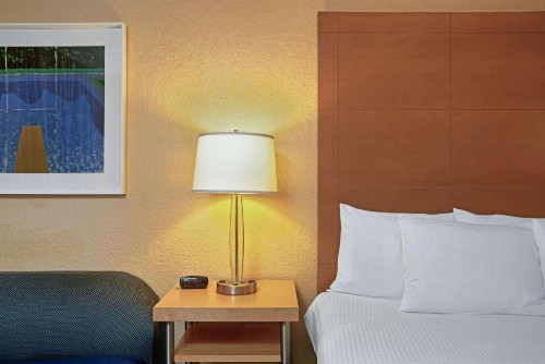 La Quinta by Wyndham Coral Springs South - image 13