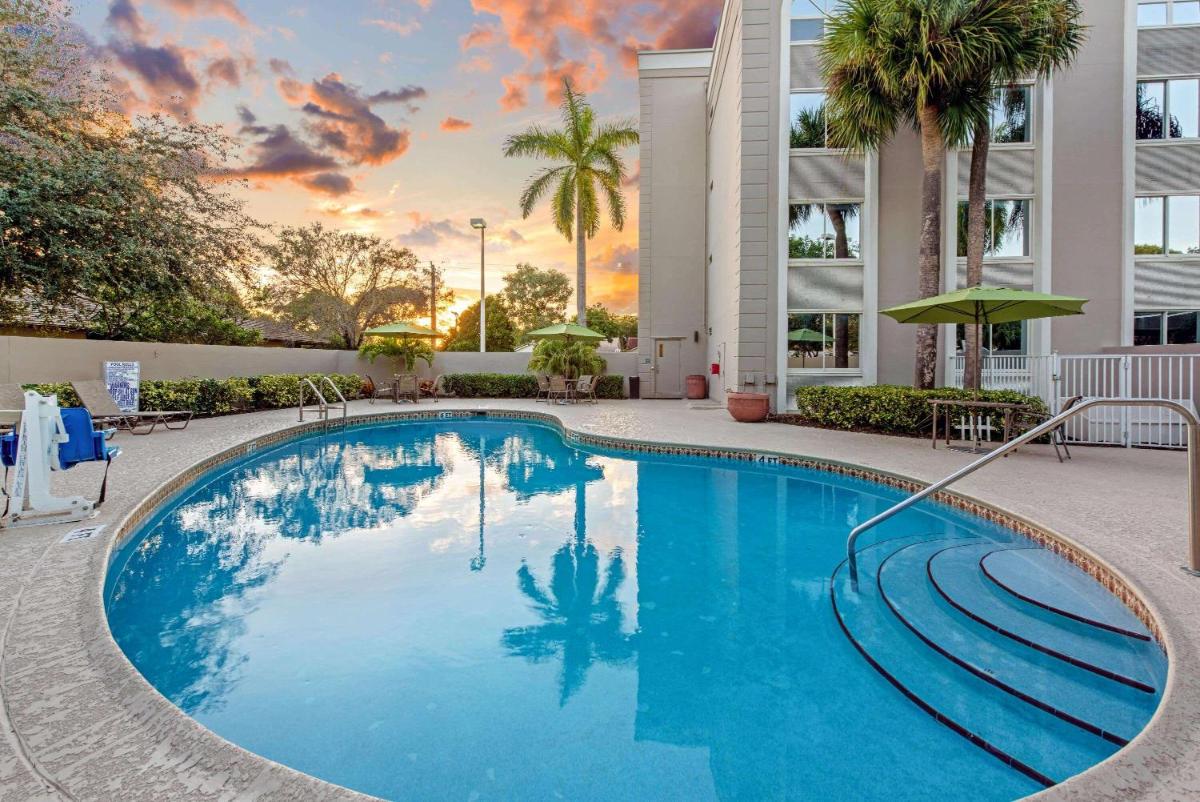 La Quinta by Wyndham Coral Springs South - image 2