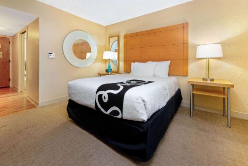 La Quinta by Wyndham Coral Springs South - image 29