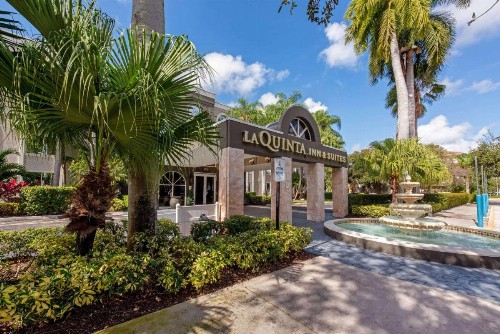 La Quinta by Wyndham Coral Springs South - image 30